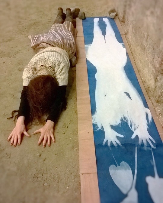 cyanotype, autoportrait, Lysiane Bourdon, performance,